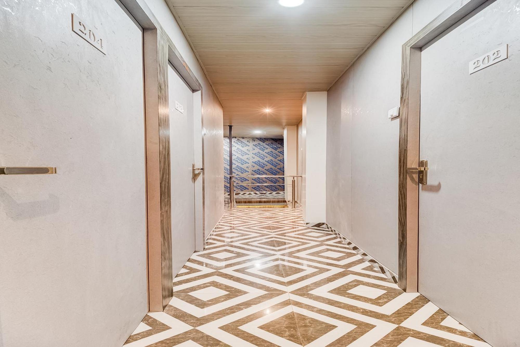 Oyo Flagship Hotel Qubic - Mumbai — Photos 2